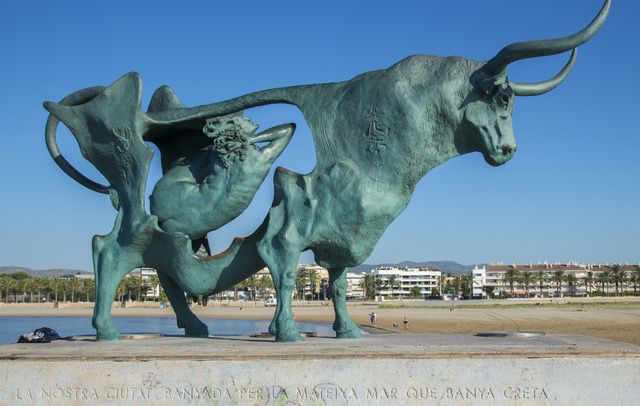 Historia y curiosidades de la escultura Pasífae de Vilanova